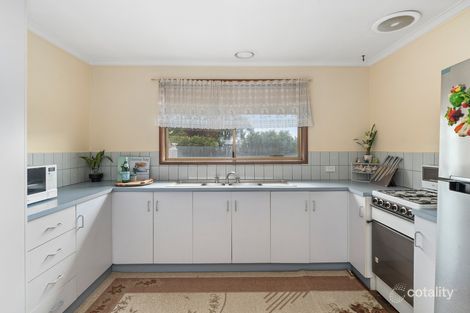 Property photo of 2/2 Ivan Crescent Hampton Park VIC 3976