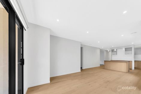 Property photo of 65 Shearjoy Loop Clyde North VIC 3978