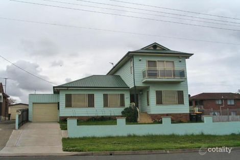 206 Flagstaff Rd, Lake Heights, NSW 2502