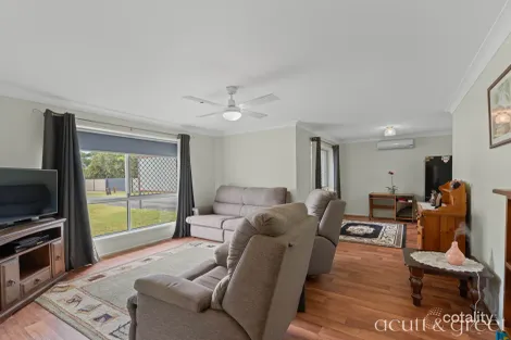 Property photo of 7 Eucalyptus Place Walloon QLD 4306