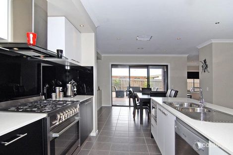 Property photo of 27 Curtain Drive Leopold VIC 3224