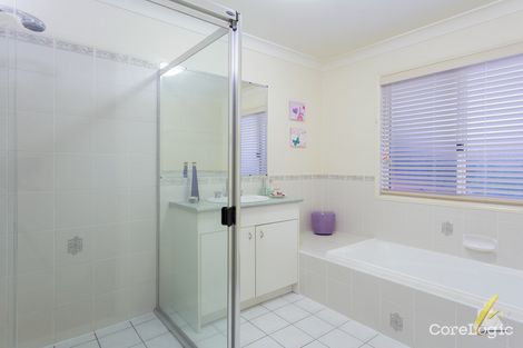 Property photo of 35 Woollahra Place Forest Lake QLD 4078