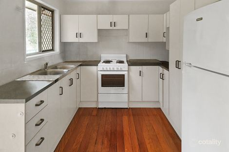 Property photo of 36 Cairns Road Camira QLD 4300