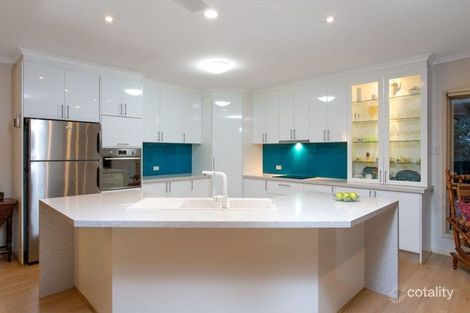 Property photo of 2 Clarendon Close Parkinson QLD 4115