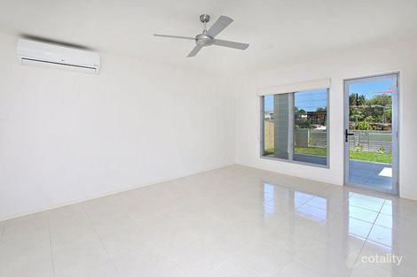 Property photo of 8 Hideaway Street Birtinya QLD 4575
