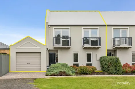 1/10 Adeney St, Camperdown, VIC 3260