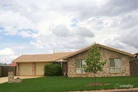 4 Dandelion Dr, Middle Ridge, QLD 4350