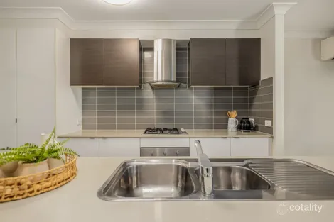 Property photo of 31/7 Montree Circuit Kallangur QLD 4503