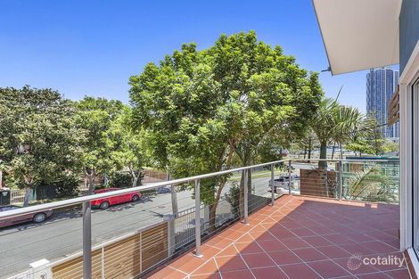 Property photo of 25 Montgomery Avenue Main Beach QLD 4217