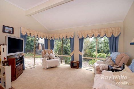 Property photo of 7 Ami Court Berwick VIC 3806