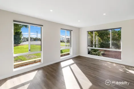 Property photo of 19 Bundara Close Little Grove WA 6330