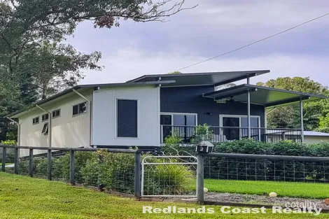 Property photo of 2 Melaleuca Drive Lamb Island QLD 4184