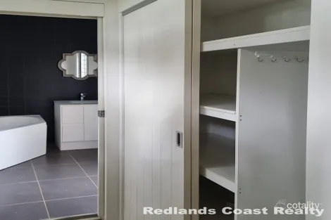 Property photo of 2 Melaleuca Drive Lamb Island QLD 4184