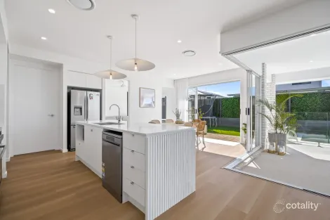Property photo of 12 Sugarloaf Crescent Banya QLD 4551