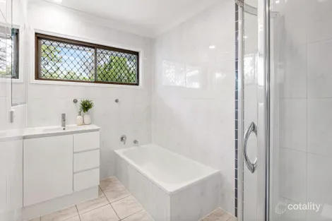 Property photo of 37 Jellicoe Street Loganlea QLD 4131