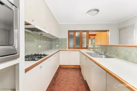 Property photo of 4 Davy Lane Forest Hill VIC 3131
