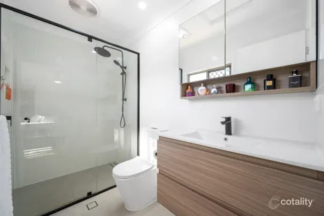 Property photo of 11/19 Harrow Place Arundel QLD 4214