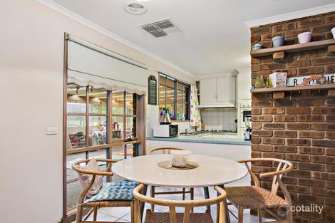 Property photo of 3 Kingsvale Court Cranbourne VIC 3977