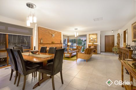 Property photo of 11 Challenge Court Frankston VIC 3199