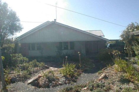 11 Rainbow Rd, Warracknabeal, VIC 3393