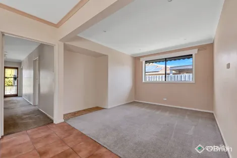 Property photo of 31 Tyrone Street Werribee VIC 3030