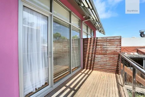 2/26 Pin Oak Cres, Flemington, VIC 3031