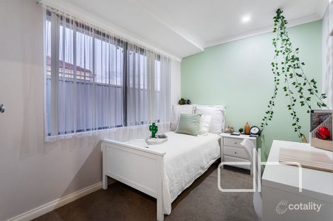Property photo of 17 Repens Way Banksia Grove WA 6031