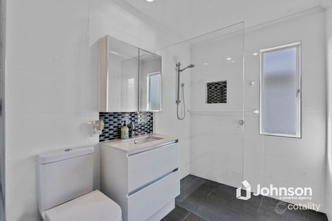 Property photo of 22 Trumpy Street Silkstone QLD 4304