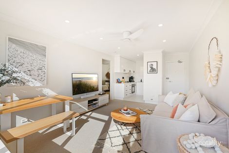 Property photo of 10/15 Kooloora Avenue Freshwater NSW 2096