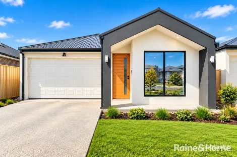 7 Frittata St, Donnybrook, VIC 3064