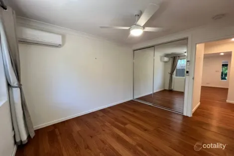 Property photo of 2/5 Pheasant Court Miami QLD 4220