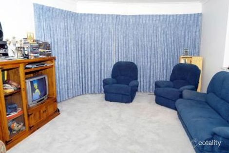 Property photo of 8 Highview Grove Burwood East VIC 3151