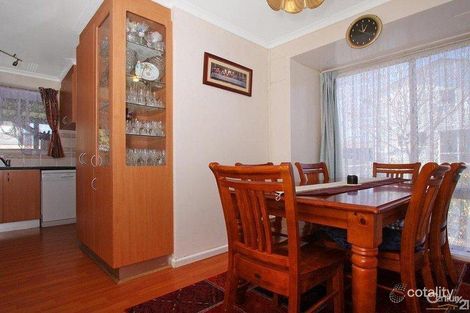 Property photo of 96 Eggleston Crescent Chifley ACT 2606