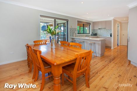 Property photo of 28 Hoskings Crescent Kiama Downs NSW 2533