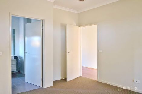 Property photo of 8 Milne Street Point Cook VIC 3030