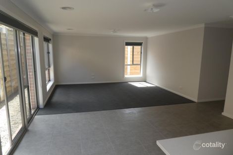 Property photo of 8 Veronica Place Mount Pleasant VIC 3350