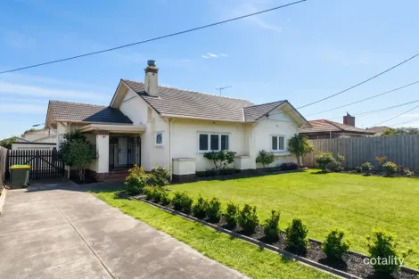 Property photo of 20 Newham Grove Ormond VIC 3204