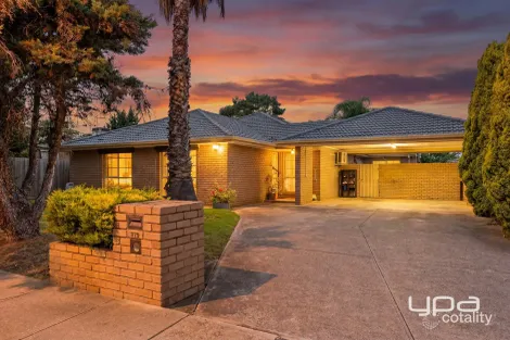 379 Centenary Ave, Melton West, VIC 3337