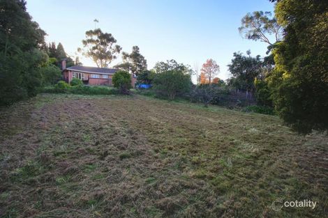 Property photo of 24 Wonga Road Ringwood VIC 3134