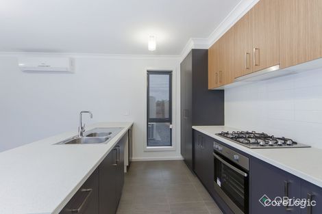 Property photo of 2/207 Lady Nelson Way Taylors Lakes VIC 3038