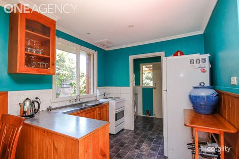 Property photo of 18 Carter Place Devonport TAS 7310