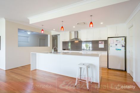 Property photo of 4 Honeyeater Street Collie WA 6225
