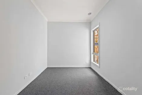 Property photo of 29 Tartan Drive Clyde North VIC 3978