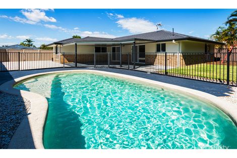 Property photo of 14 Enderbury Crescent Pacific Pines QLD 4211