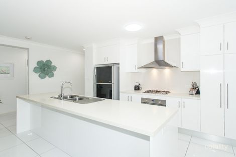 Property photo of 7 Beachfront Avenue Trinity Beach QLD 4879