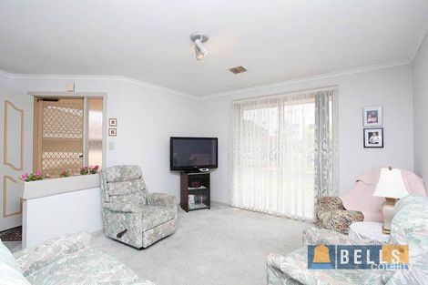 Property photo of 6 Dunai Walk Delahey VIC 3037