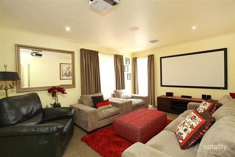 Property photo of 3 Coronet Close Epping VIC 3076