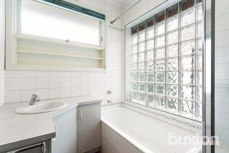 Property photo of 64 Outer Crescent Brighton VIC 3186