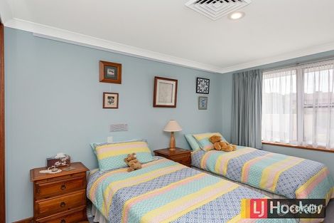 Property photo of 4 Overlanders Way Hillvue NSW 2340