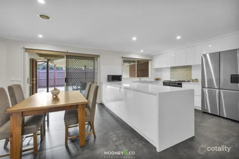 Property photo of 15 The Belfry Cranbourne VIC 3977